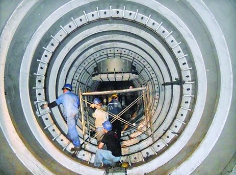 2019-10-30 宜萬線電力貫通-架空線路改電纜線路工程---10kV小電阻接地裝置三套發(fā)貨。